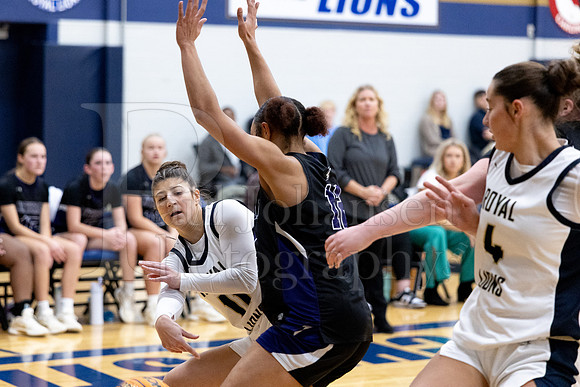 Rockford Christian Girls Varsity Basketball vs Lutheran 12-18-2025-0114