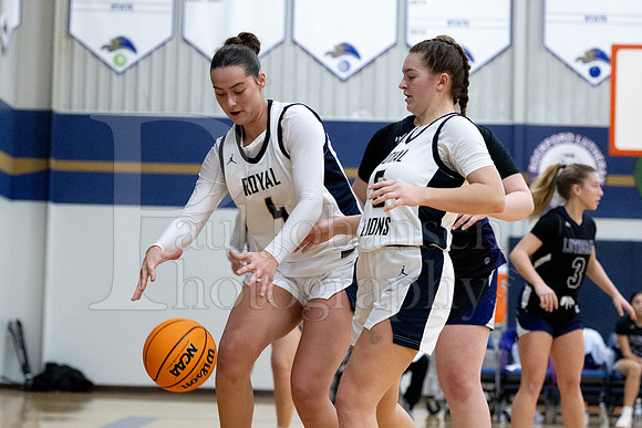 Rockford Christian Girls Varsity Basketball vs Lutheran 12-18-2025-0269