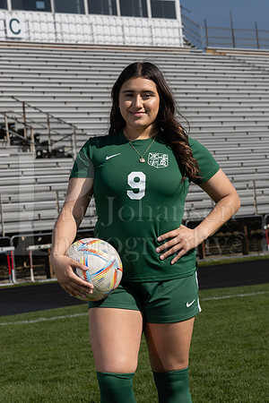 Boylan Varsity Girls Soccer Team and Senior Shoot 4-25-2024-0099