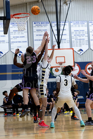 Rockford Christian Boys Varsity Basketball vs Lutheran 1-26-2026-0231