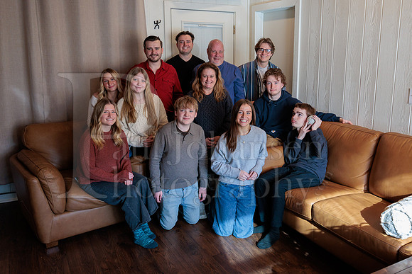 Flynn Family Portraits 2-1-2026-0019