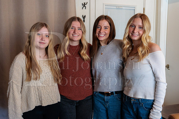Flynn Family Portraits 2-1-2026-0085