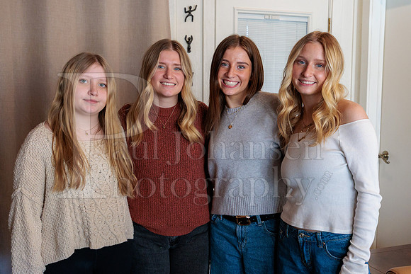 Flynn Family Portraits 2-1-2026-0086