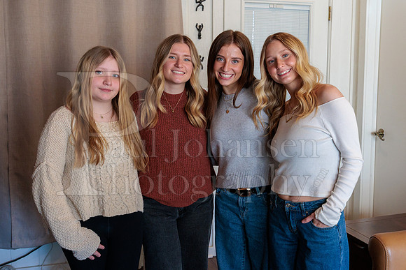 Flynn Family Portraits 2-1-2026-0094