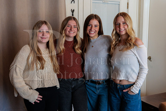 Flynn Family Portraits 2-1-2026-0103