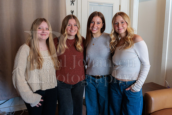 Flynn Family Portraits 2-1-2026-0101