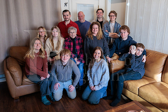 Flynn Family Portraits 2-1-2026-0138