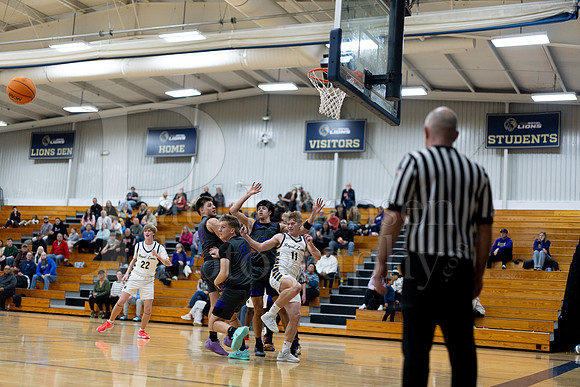 Rockford Christian Boys Varsity Basketball vs Pecatonica 2-3-2026-0224