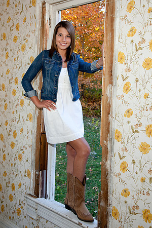 Lindsay Melling Senior Images-0534