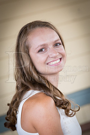 Caroline Gander Senior Images 8-11-2015-0011