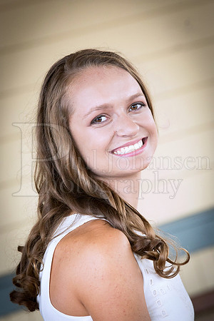 Caroline Gander Senior Images 8-11-2015-0011_pp