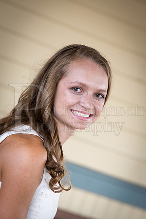 Caroline Gander Senior Images 8-11-2015-0012