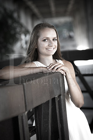 Caroline Gander Senior Images 8-11-2015-0046-2
