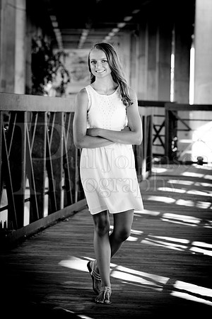 Caroline Gander Senior Images 8-11-2015-0067-2
