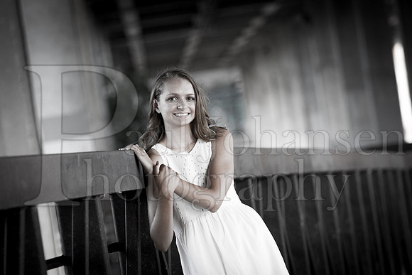 Caroline Gander Senior Images 8-11-2015-0071-2