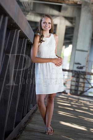 Caroline Gander Senior Images 8-11-2015-0087