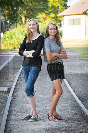 Caroline Gander Senior Images 8-11-2015-0146