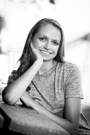 Caroline Gander Senior Images 8-11-2015-0158-2