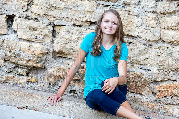 Caroline Gander Senior Images 8-11-2015-0186