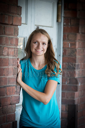 Caroline Gander Senior Images 8-11-2015-0214