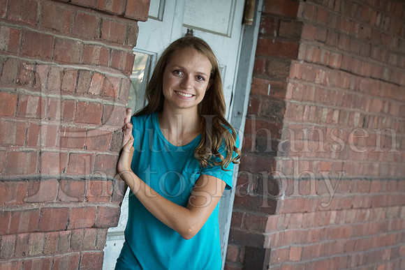 Caroline Gander Senior Images 8-11-2015-0218