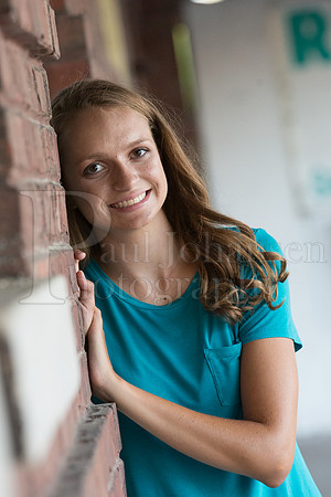 Caroline Gander Senior Images 8-11-2015-0220