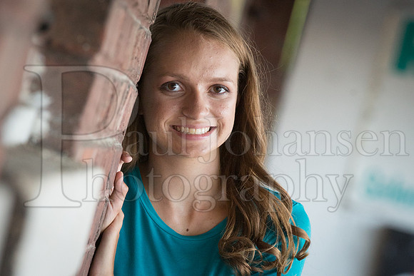 Caroline Gander Senior Images 8-11-2015-0221