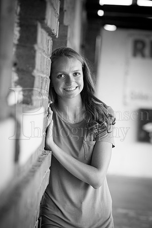 Caroline Gander Senior Images 8-11-2015-0222
