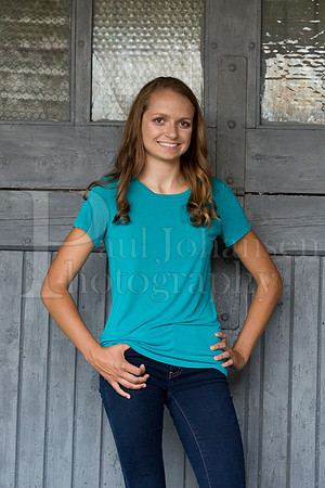 Caroline Gander Senior Images 8-11-2015-0233