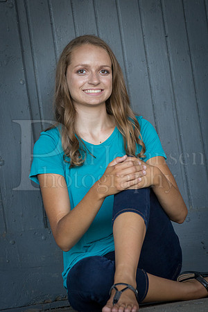 Caroline Gander Senior Images 8-11-2015-0241