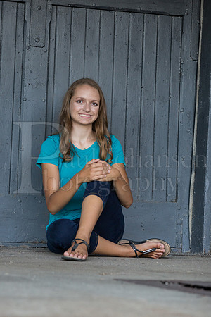 Caroline Gander Senior Images 8-11-2015-0244