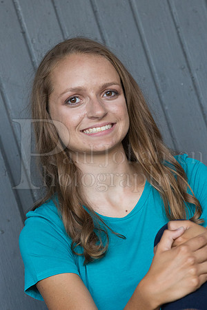 Caroline Gander Senior Images 8-11-2015-0245