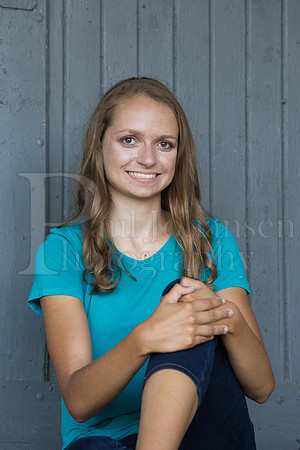 Caroline Gander Senior Images 8-11-2015-0246