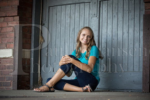 Caroline Gander Senior Images 8-11-2015-0251