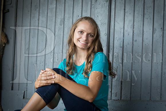 Caroline Gander Senior Images 8-11-2015-0252