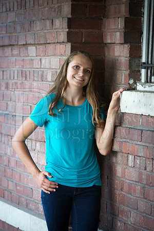 Caroline Gander Senior Images 8-11-2015-0270