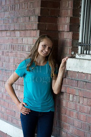 Caroline Gander Senior Images 8-11-2015-0272