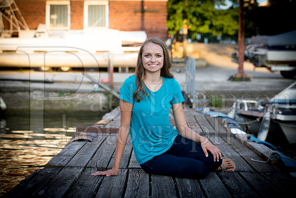 Caroline Gander Senior Images 8-11-2015-0281