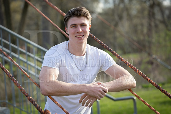 Nolan Brauns Senior Images 5-4-2022-0184