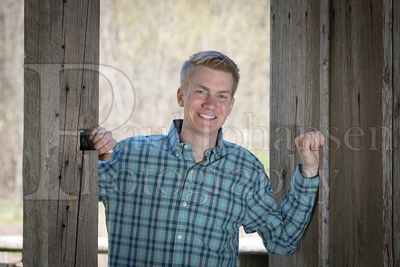 Nick Monkemeyer Senior Images 4-17-2016-0082