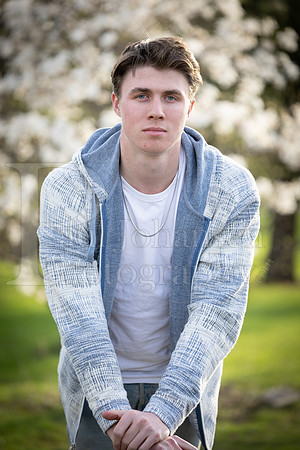 Nolan Brauns Senior Images 5-4-2022-0303