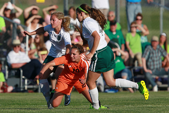 Boylan Girls Varisty Soccer vs Dekalb Sectional Final 5-30-2104-0638