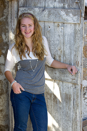 Emily Knuth Senior Images-5467