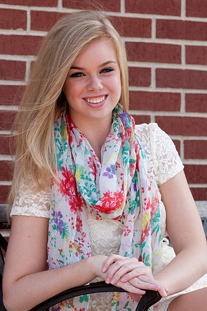 Julia Brun Senior Images -7789