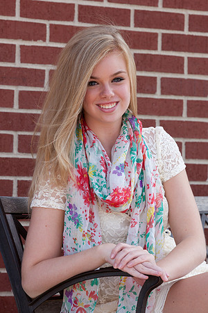 Julia Brun Senior Images -7790