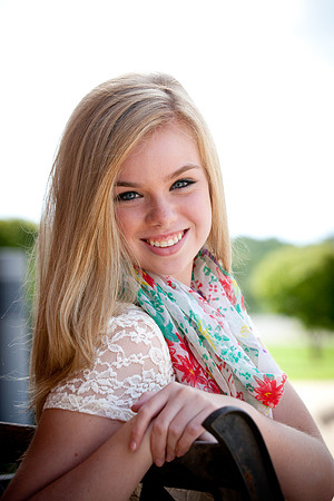 Julia Brun Senior Images -7796