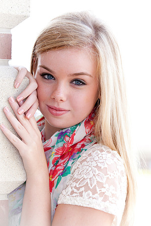 Julia Brun Senior Images -7815