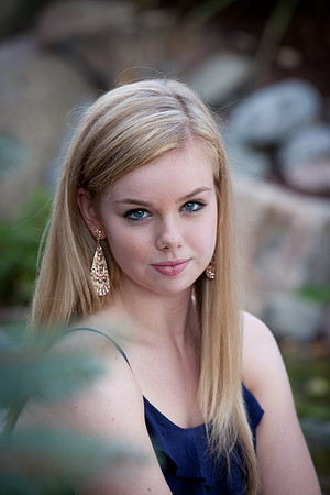 Julia Brun Senior Images -7857