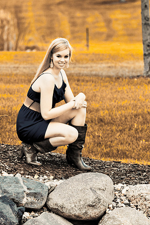Julia Brun Senior Images -7864