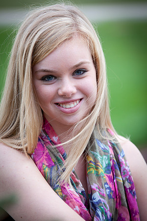 Julia Brun Senior Images -7885